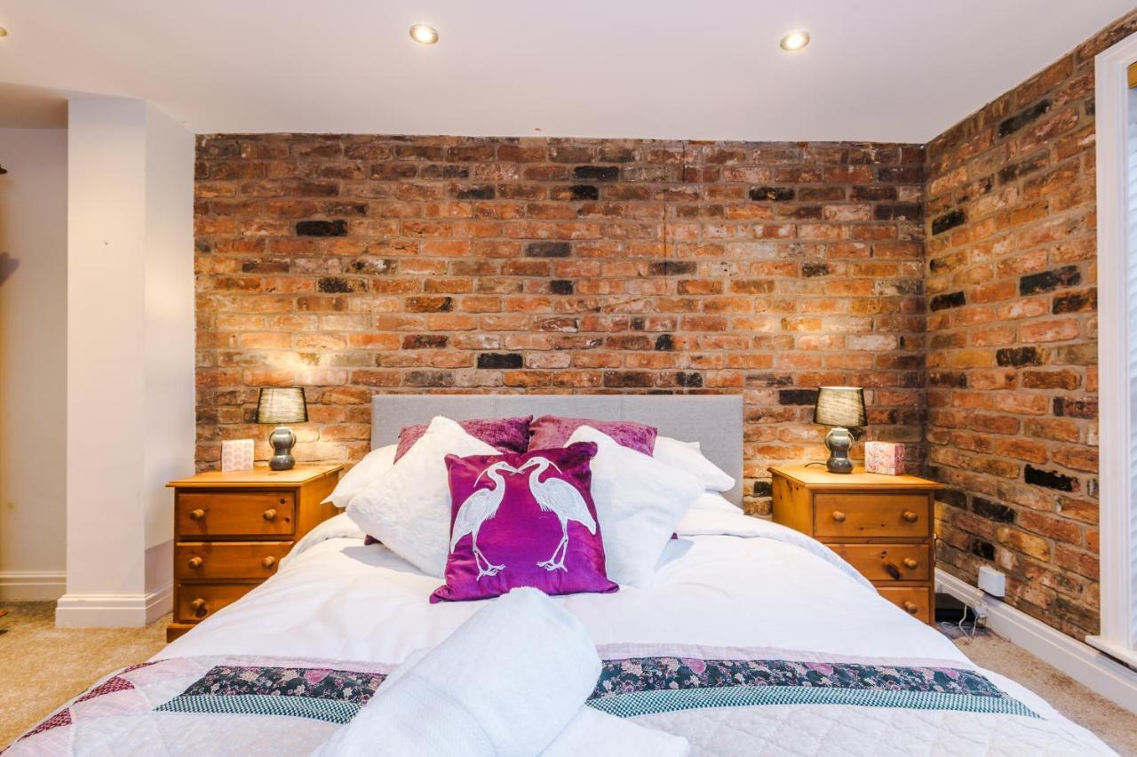 Belvedere House - Serene Countryside Escape - 4 Bedrooms Sleeps 8 Sandbach Exterior photo